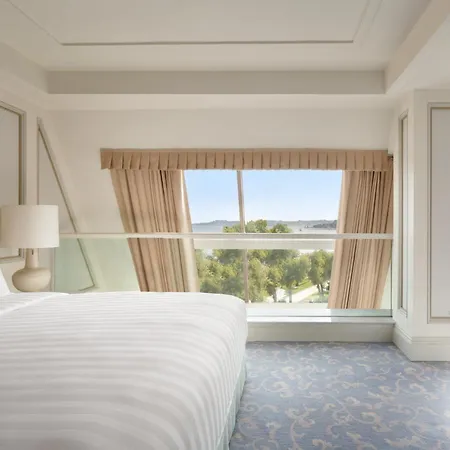 Отель Shangri-la Bosphorus, 5*