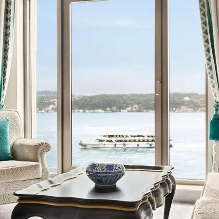 Shangri-la Bosphorus, Отель Стамбул